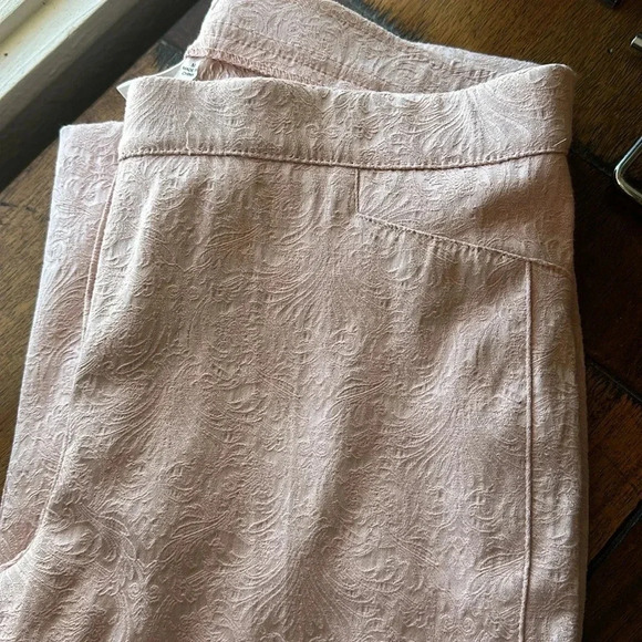 89th & Madison pale pink capris size Med - Picture 8 of 10